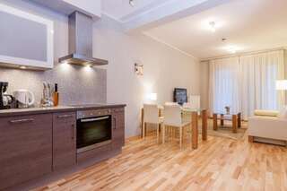 Апартаменты Apartamenty Casa Marina by Renters Свиноуйсьце Апартаменты с террасой-19